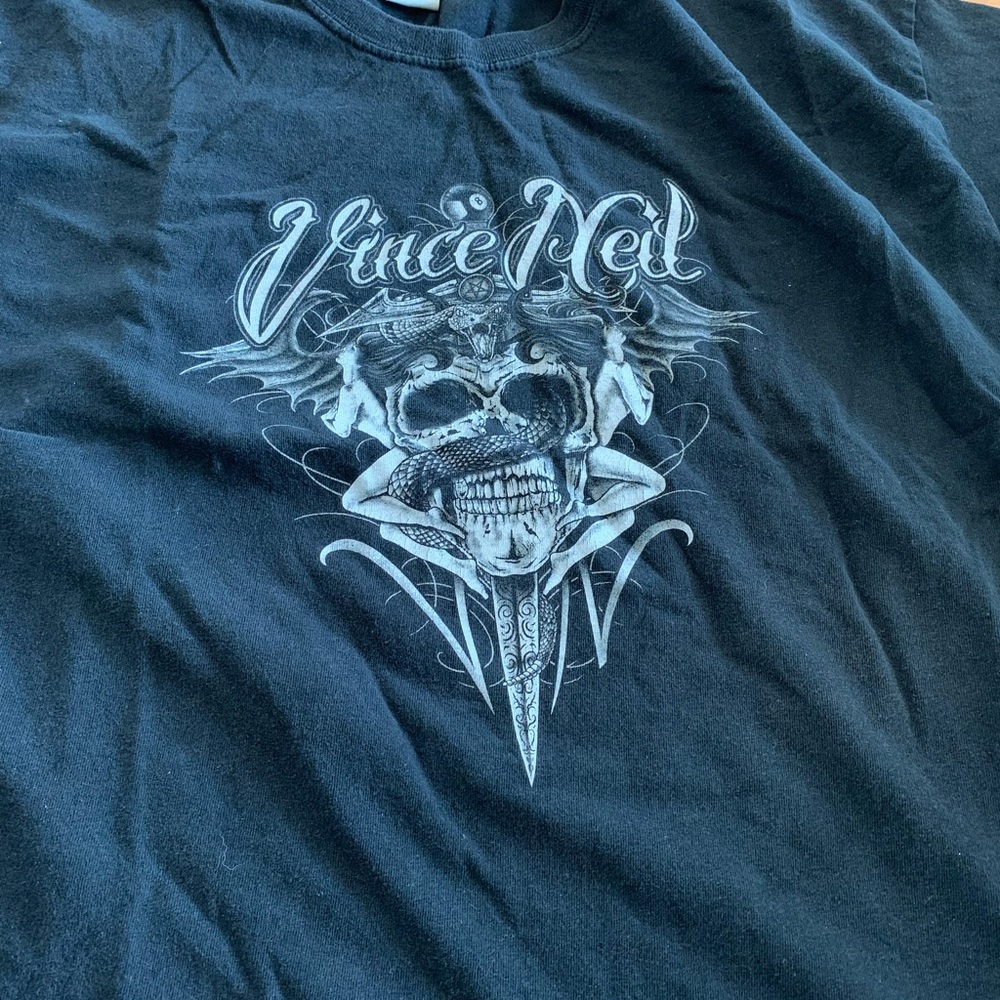 Vince niel tshirt - x-large - 2018 tour - EUC - black